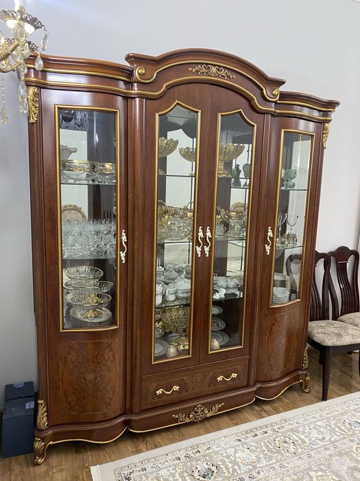 Продаю шкаф для гостиной