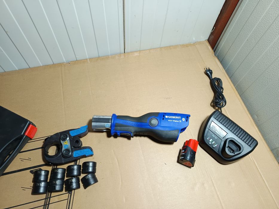 Geberit Novopres Milwauckee presa hidraulica de sertizat pexal cupru