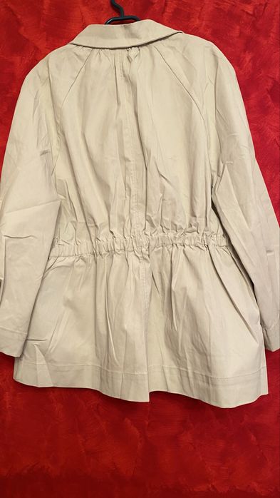 Geaca de toamna alb murdar