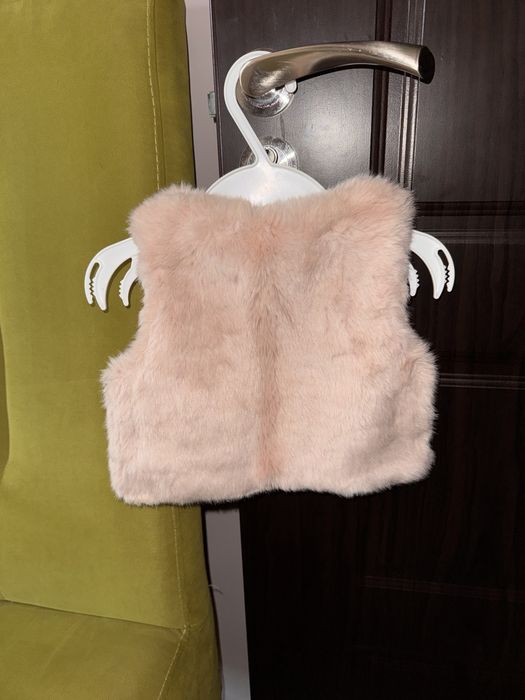 Бебешко пухено елече в розово