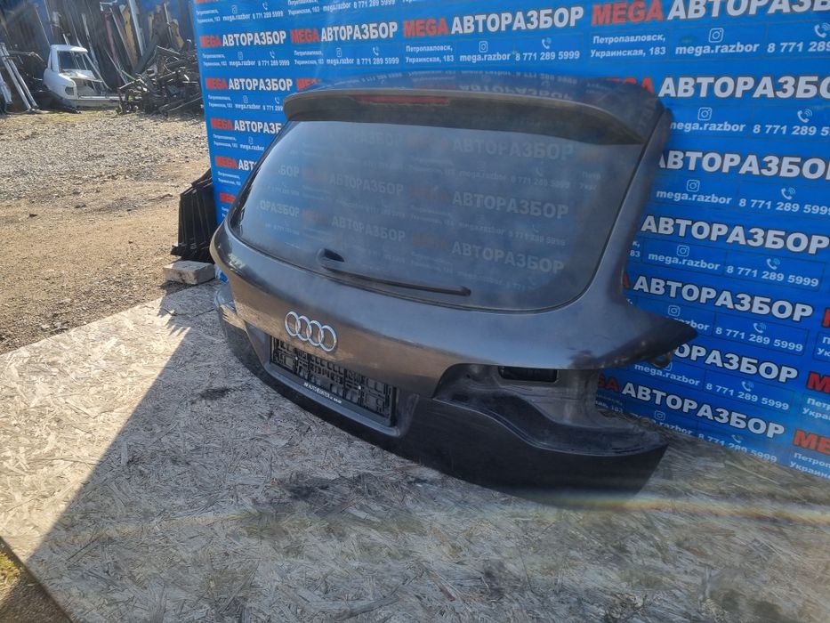Кришка богажника Audi Q7.
