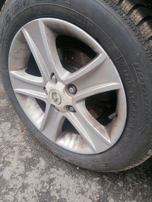 Vând roți  Mazda