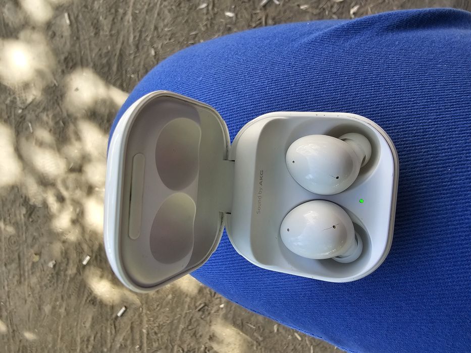 Срочно продаются наушники