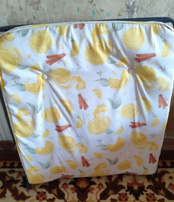 Продам раскладушку с матрасиком