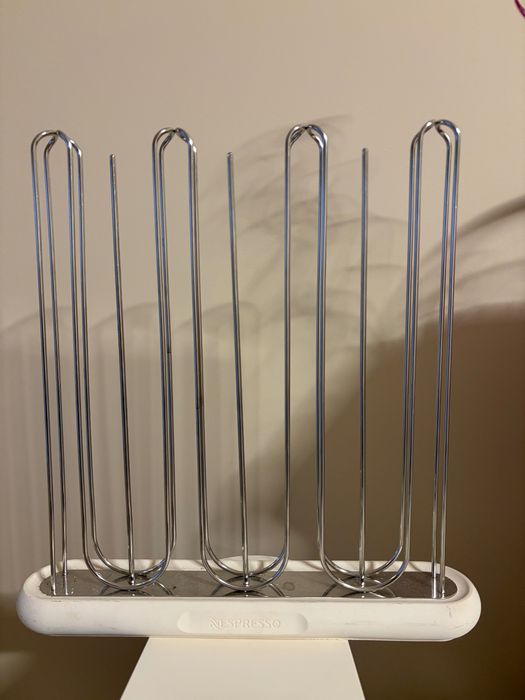 Кафемашина Nespresso Vertuo Pop с органайзер за капсули