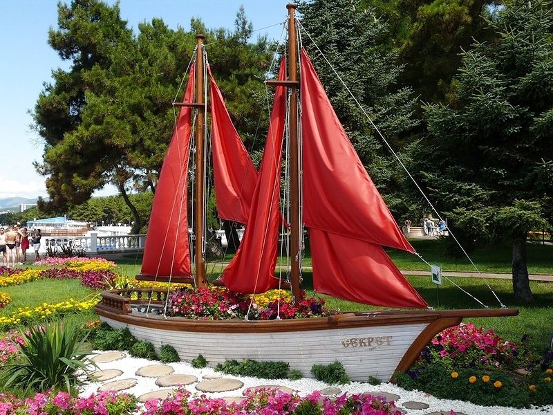 Мы строим большие корабли.