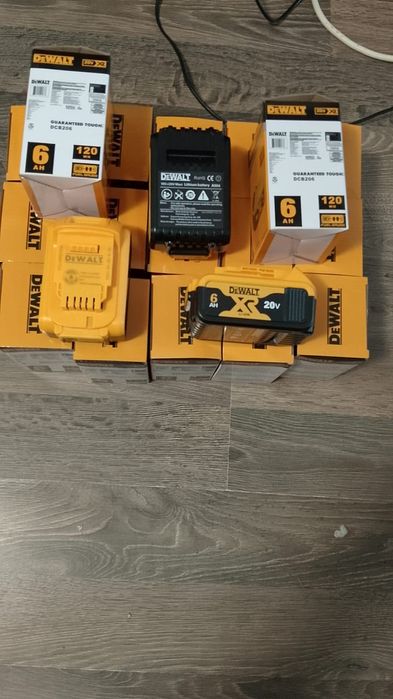 10 buc. Baterii dewalt Noi de 6A