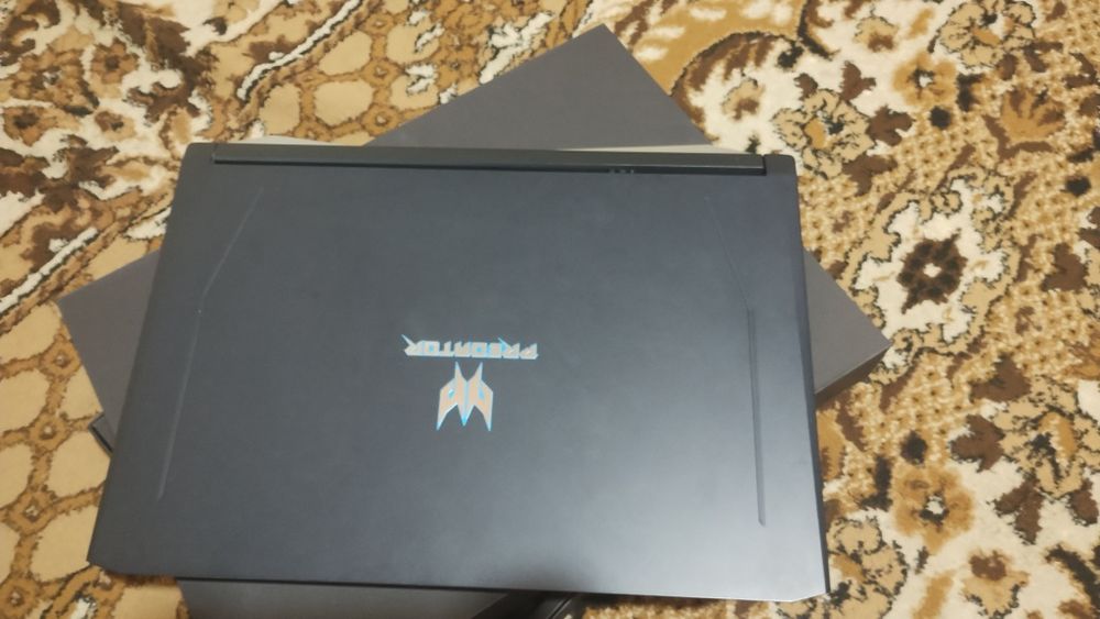 Продам обмен  Predator helios 500