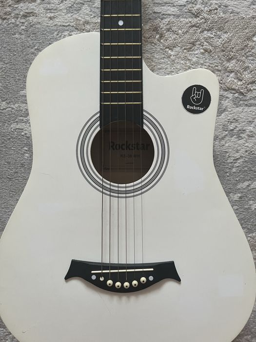Гитара белая, Rockstar