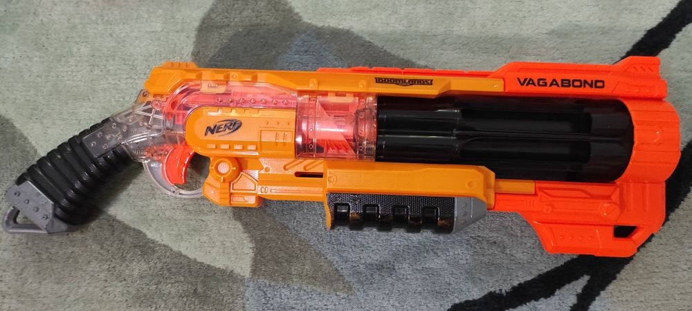 Pușca și pistoale Nerf