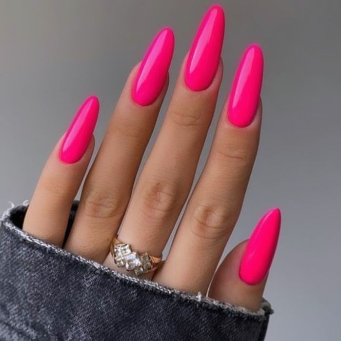 Круглосуточно выезд. Маникюр,педикюр,наращивание ногтей