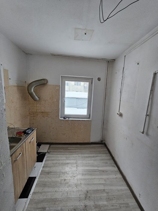 Vand garsoniera str. Al. Sahia, bl.15e, parter