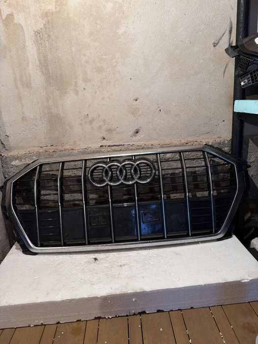 Решетка за Audi Q3 2018-