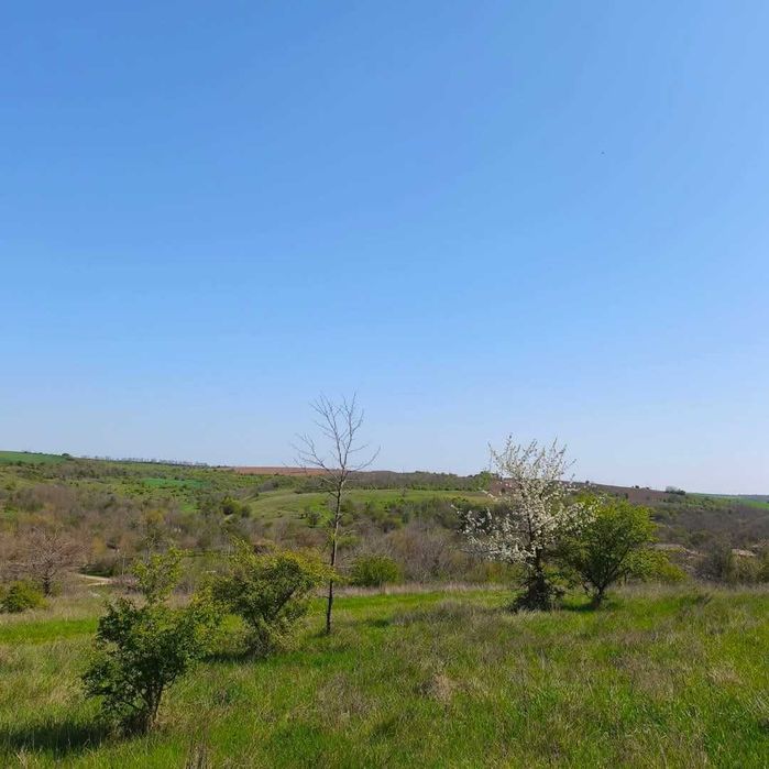 Стара къща рушаща се за събаряне в с. ГосподиновоСилистра/6500лв