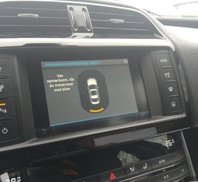 Vand  Jaguar XE Berlina