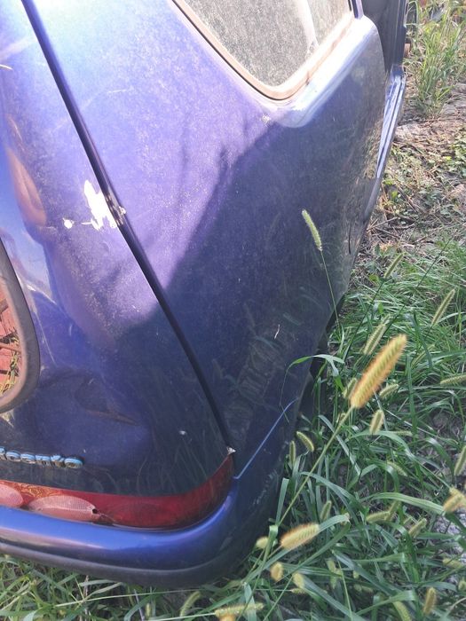Vând Fiat Seicento, fabricație 2000, Motor de 1000 pe benzină, avariat, fără acte, pentru piese, dezmembrez: cutie, motor (89mii km), tapițerie