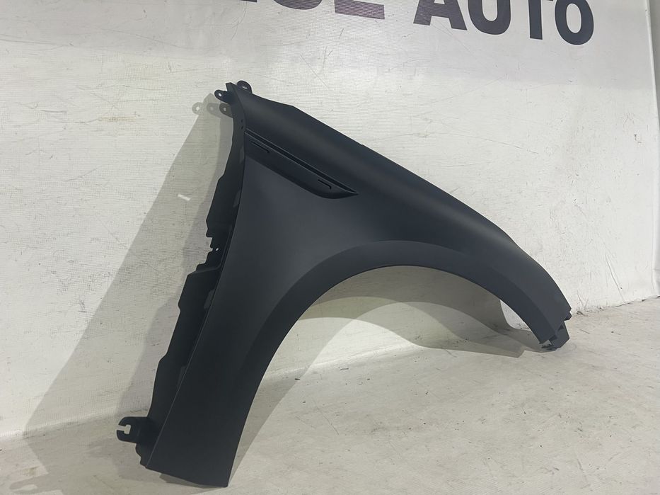 Aripa dreapta, Renault Megane 4, 2016, 2017, 2018, 2019, 2020, 2021, 2022, 2023, 2024.