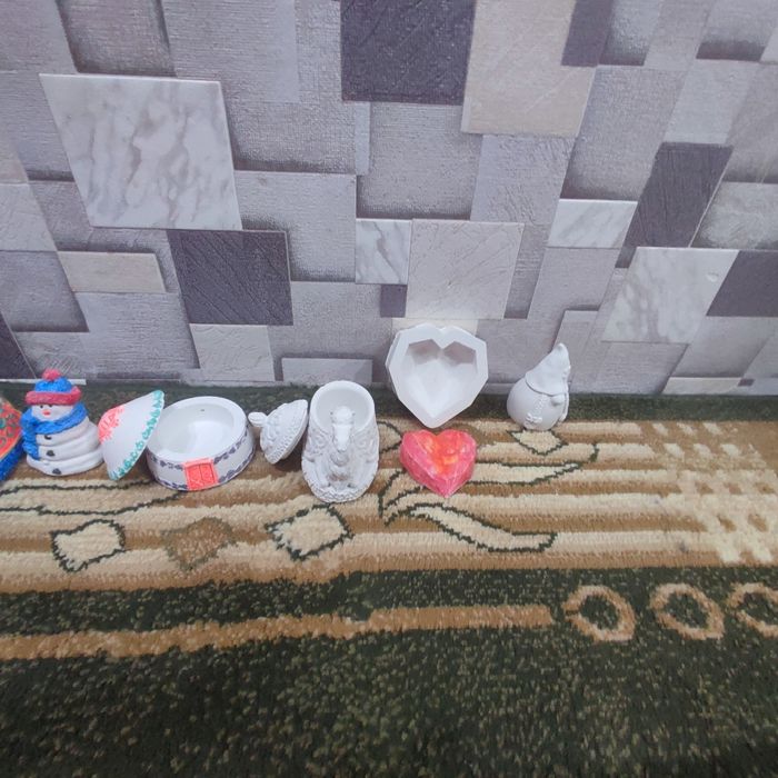 продам вормочки из гипса не дорого