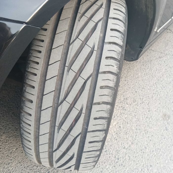 Автомобил  Мерцедес Бенц с200