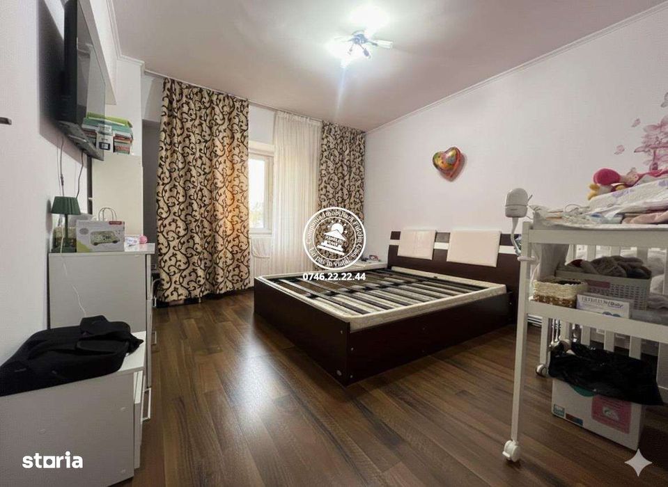 Apartament decomandat cu 2 camere de vânzare în Nicolina