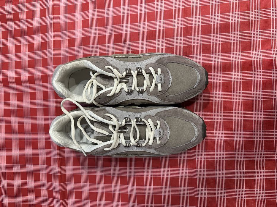 New Balance 204L