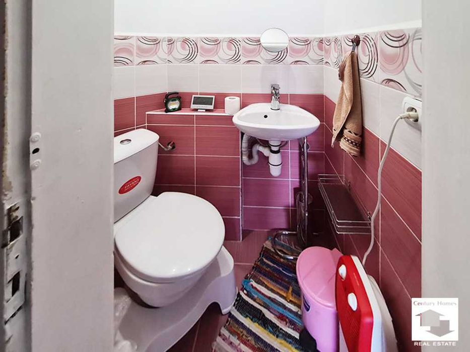 Дава се под наем Тристаен апартамент в Велико Търново, Център - 70 кв.м за 380 € - Снимка #8