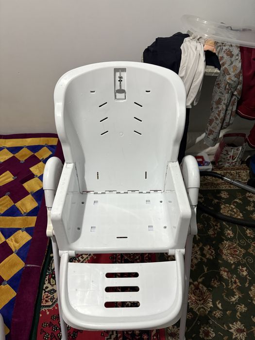 Детское кресло (для кормления)