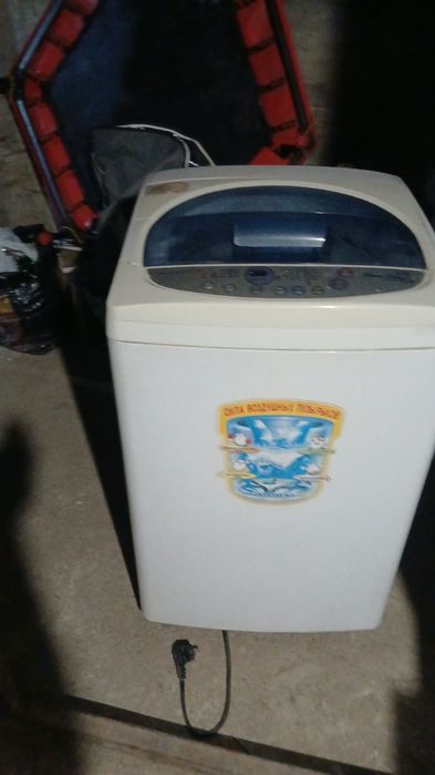 Стиральная машинка автомат