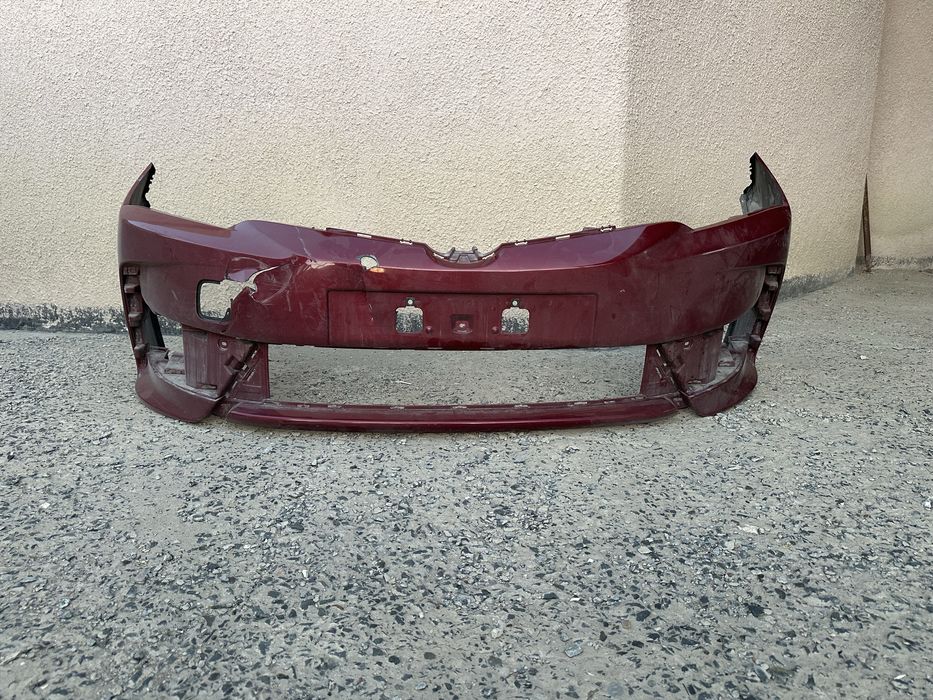 Продам бампер от Toyota Corolla 2018 (E180)