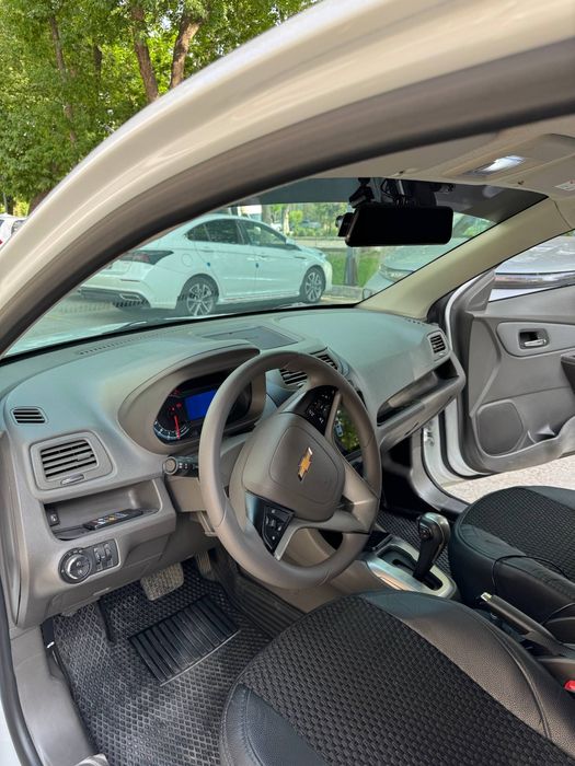 Chevrolet Cobalt 2025 — 5