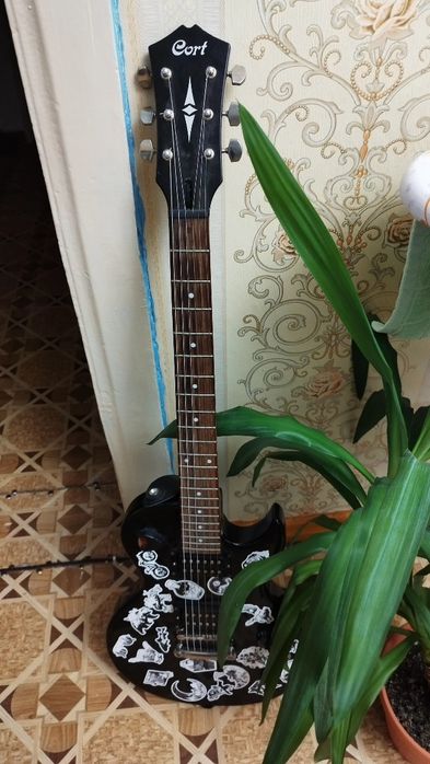 Электрогитара Cort CR-50bk