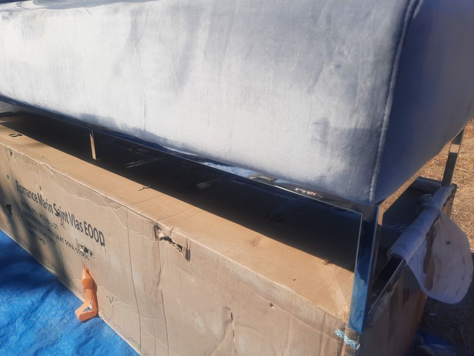 Луксозна табуретка диван