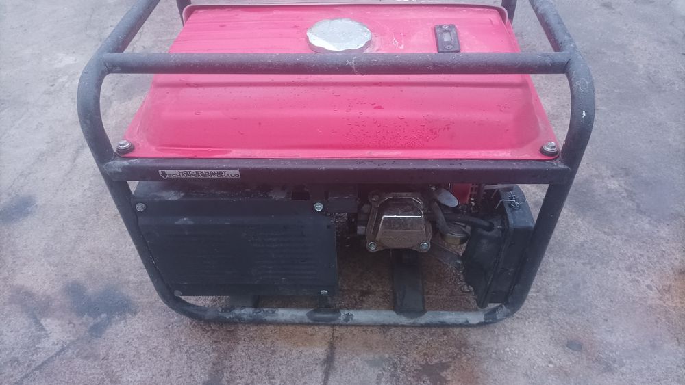 Генератор 3 квт яхши холатда