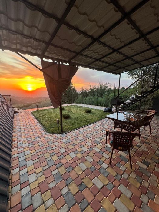 Домик с видом на город посуточно