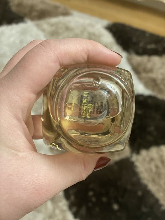 Женский парфюм стойкий