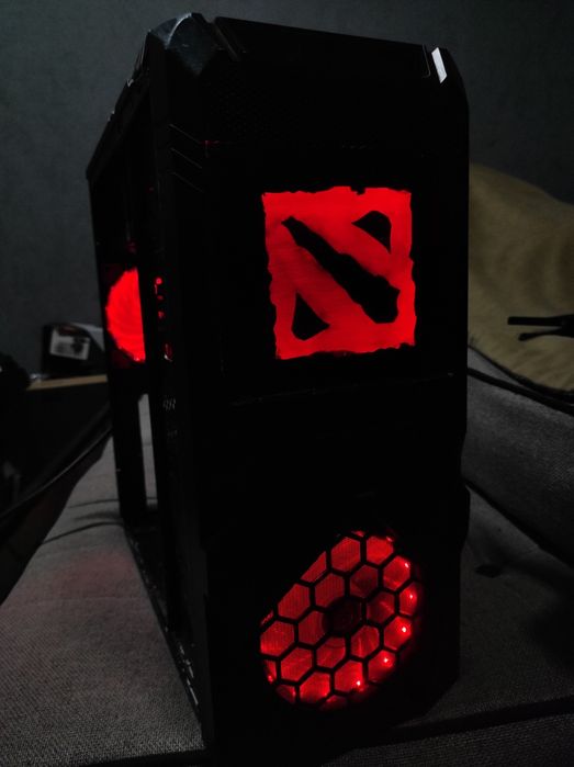 Настольный ПК.можно для игр