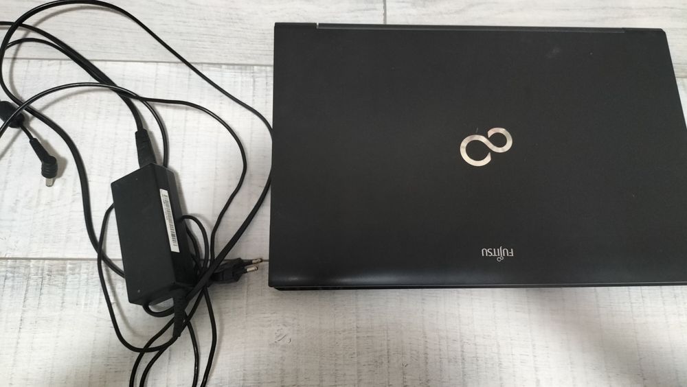 Ноутбук для запчастей