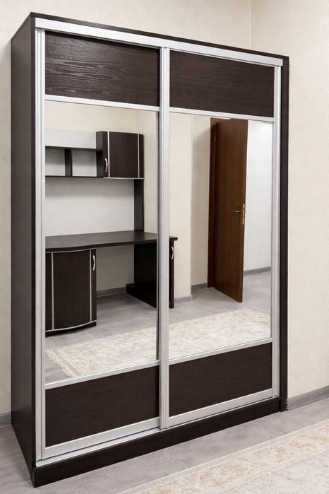 Продаётся комплект мебели в отличном состоянии