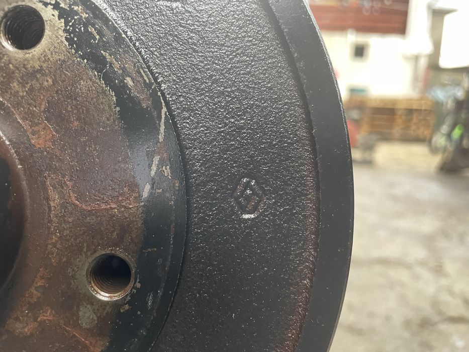 Vand tamburi spate Dacia Duster 2018/2020/ 4*2 Hjd