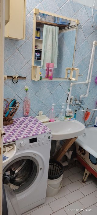 Kvartira 50 Kv. sotiladi  3-qavat