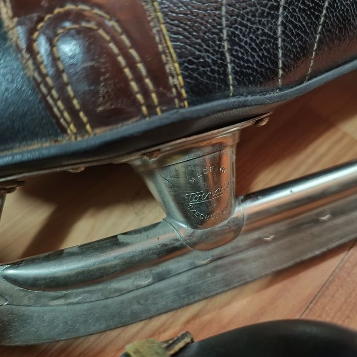 Patine piele made in Czehoslovakia