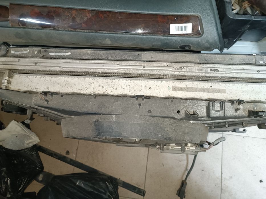 Комплект радиатори с охлаждаща перка за Volvo XC70, 2001g