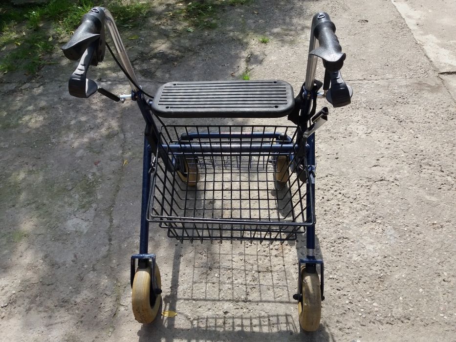 Rolator pliabil cu 4 roti