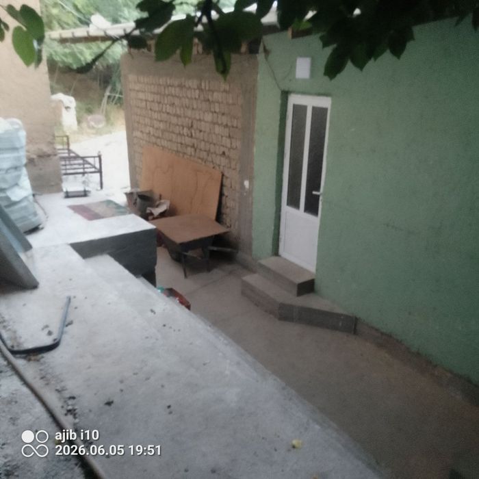 Hovli sotiladi hovli sotiladi