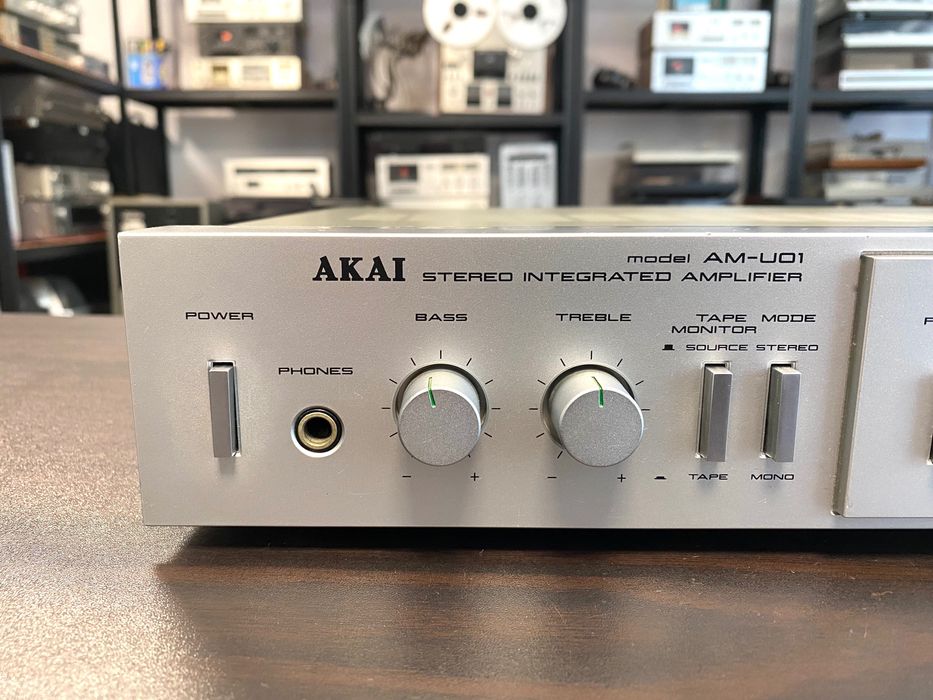 Vintage усилвател Akai/2