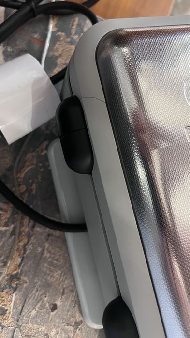 Вафельница Breville VST072