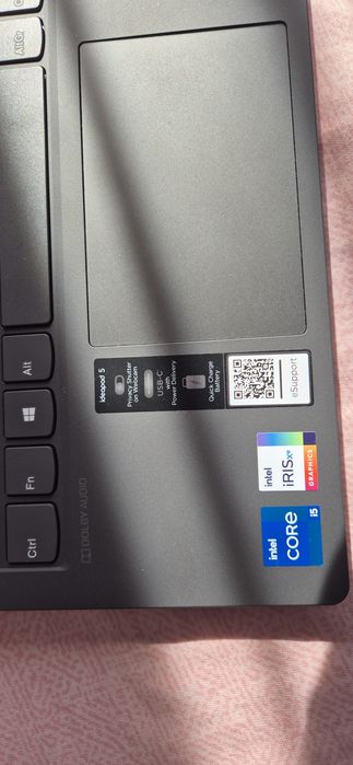 Ideapad 5 , i5 intel iris xe graphics , 256 SSD