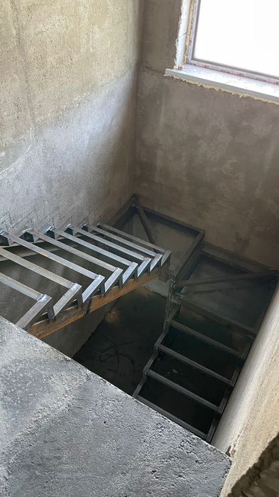 Сварочные работы, лестничные каркасы