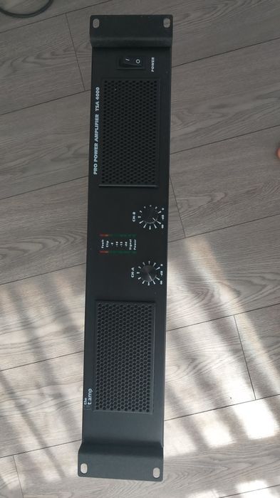 Vând amplificator TSA4000