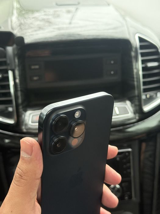 15 Pro Max 256 tali Esim 87%